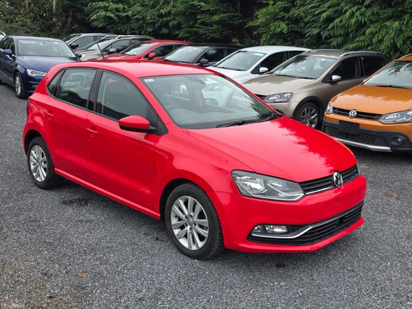 Volkswagen Polo Hatchback, Petrol, 2016, Red