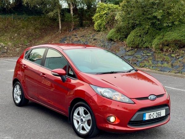 Ford Fiesta Hatchback, Petrol, 2010, Red