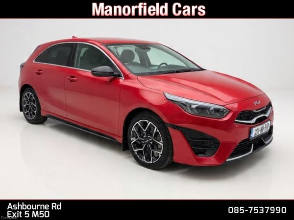 Kia Ceed Hatchback, Petrol, 2022, Red