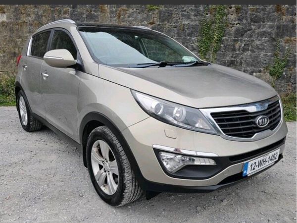 Kia Sportage SUV, Diesel, 2012, Silver