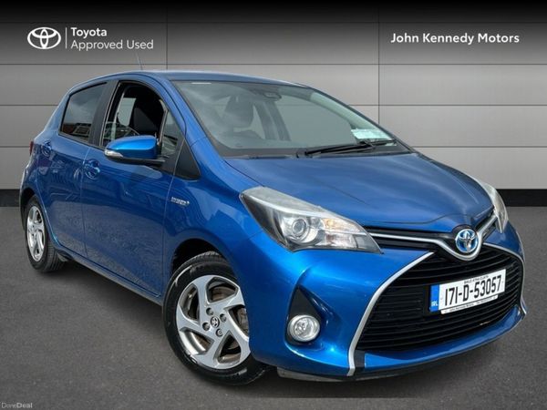 Toyota Yaris Hatchback, Petrol Hybrid, 2017, Blue