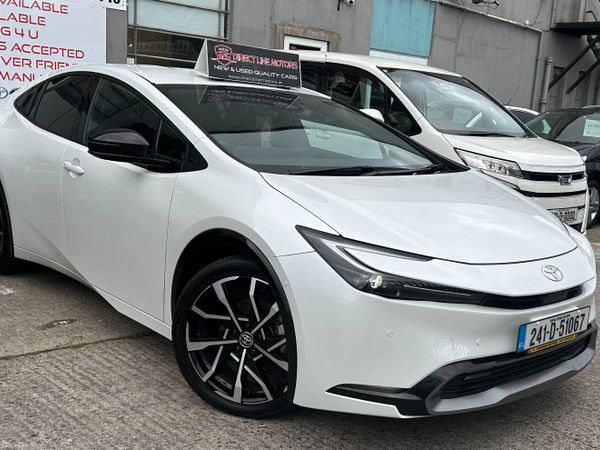 Toyota Prius Hatchback, Petrol Hybrid, 2024, White