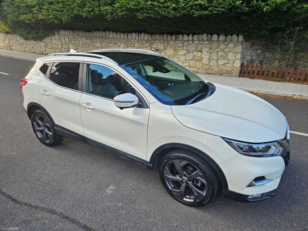 Nissan Qashqai SUV, Petrol, 2019, White