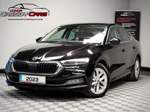 Skoda Octavia Hatchback, Diesel, 2023, Black