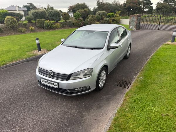 Volkswagen Passat Saloon, Diesel, 2013, Silver