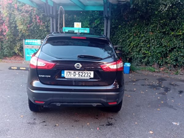 Nissan Qashqai SUV, Diesel, 2017, Black