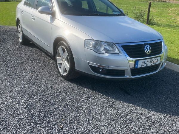 Volkswagen Golf Hatchback, Diesel, 2011, Red