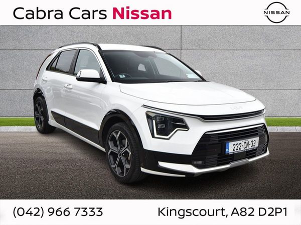 Kia Niro SUV, Petrol Hybrid, 2023, White