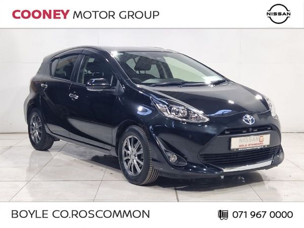 Toyota Aqua Hatchback, Petrol Hybrid, 2021, Black