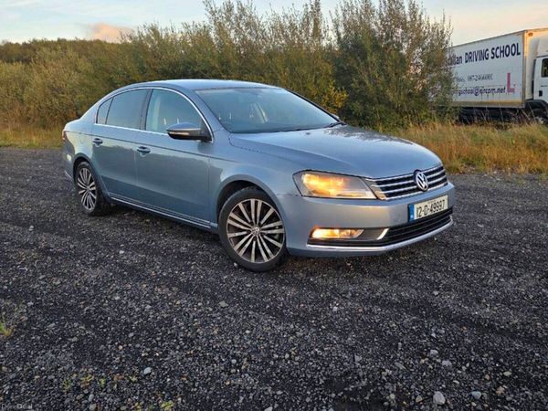 Volkswagen Passat Saloon, Diesel, 2012, Grey