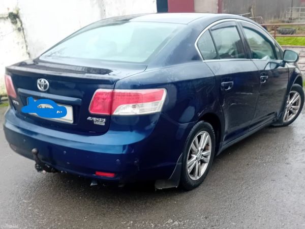 Toyota Avensis Saloon, Diesel, 2009, Blue