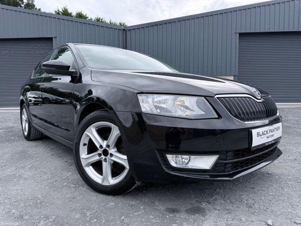 Skoda Octavia Saloon, Diesel, 2016, Black