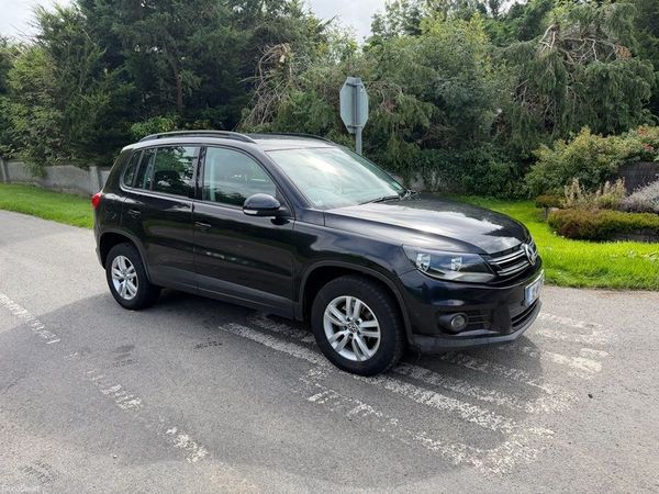 Volkswagen Tiguan SUV, Diesel, 2012, Black
