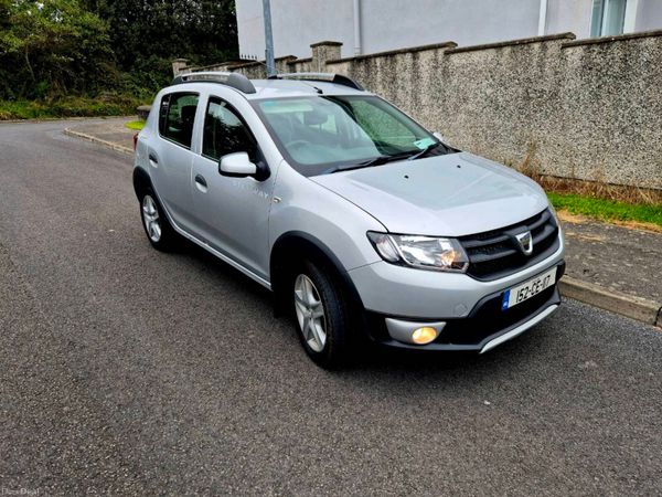 Dacia Sandero Stepway Hatchback, Diesel, 2015, Silver