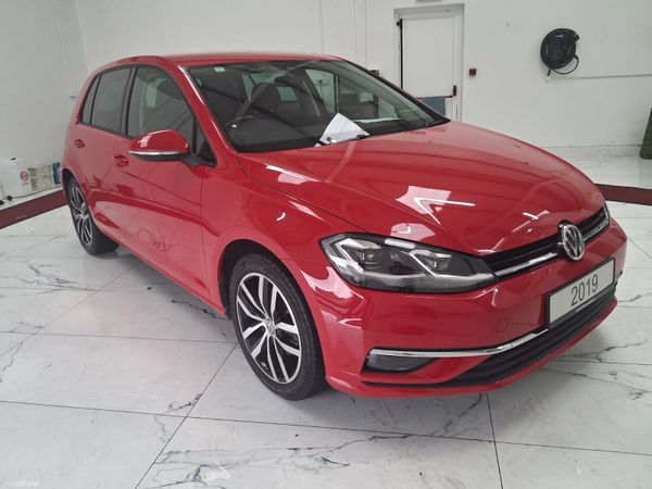 Volkswagen Golf Hatchback, Petrol, 2019, Red