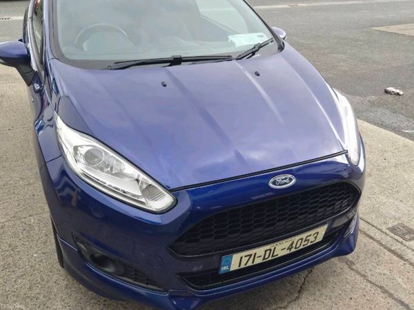 Ford Fiesta Hatchback, Petrol, 2017, Blue