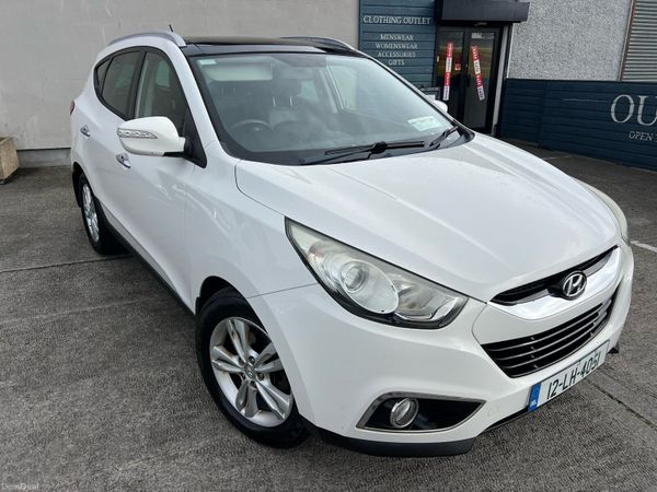 Hyundai ix35 SUV, Diesel, 2012, White