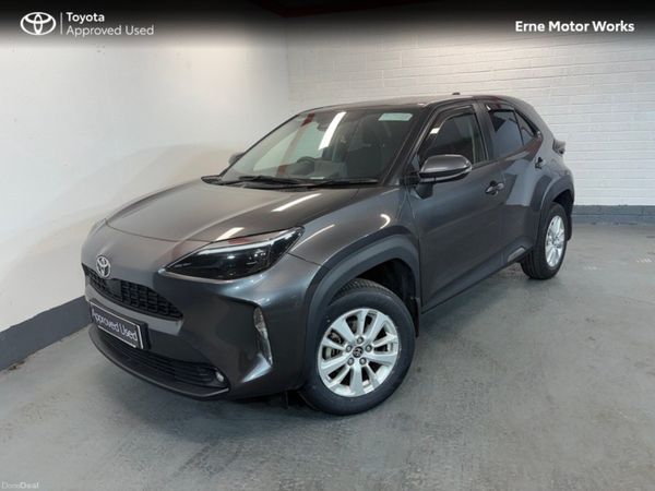 Toyota Yaris Cross Hatchback, Petrol Hybrid, 2025, Grey