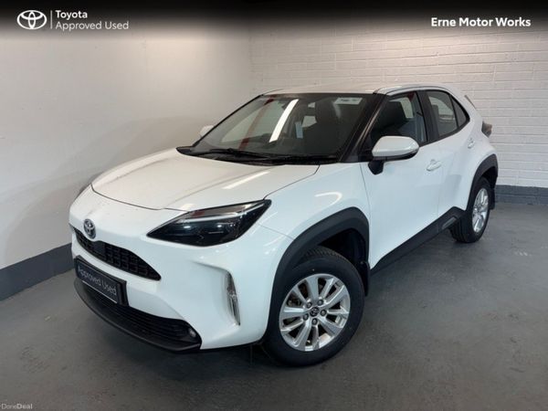 Toyota Yaris Cross Hatchback, Petrol Hybrid, 2022, White