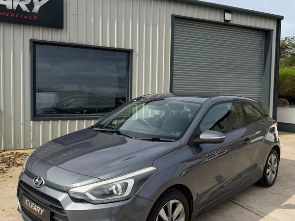 Hyundai i20 Hatchback, Petrol, 2015, Grey