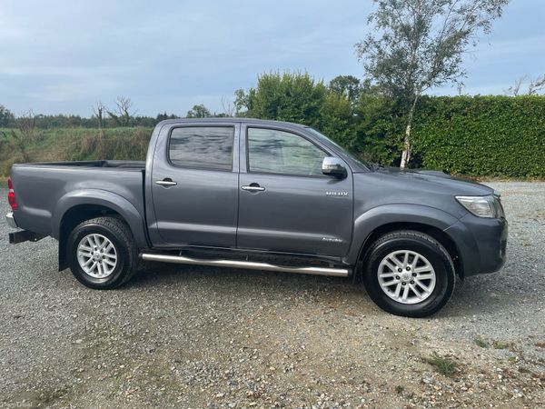 Toyota Hilux Crew Cab, Diesel, 2013, Grey