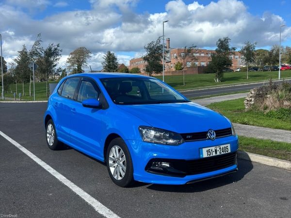 Volkswagen Polo Hatchback, Petrol, 2015, Blue