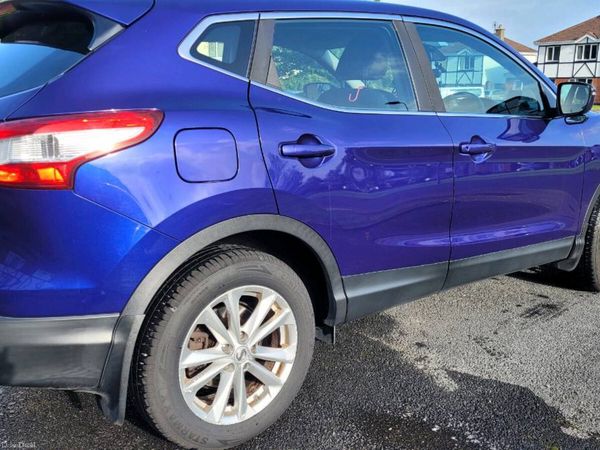 Nissan Qashqai Hatchback, Diesel, 2015, Blue