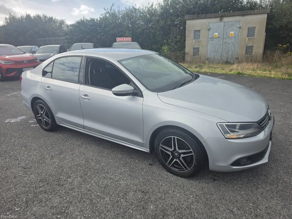 Volkswagen Jetta Saloon, Diesel, 2014, Silver
