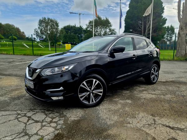 Nissan Qashqai SUV, Diesel, 2017, Black