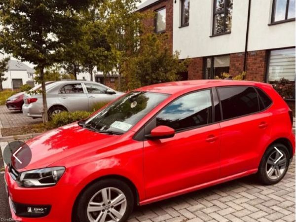 Volkswagen Polo Hatchback, Petrol, 2014, Red