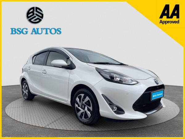 Toyota Aqua Hatchback, Petrol Hybrid, 2021, White