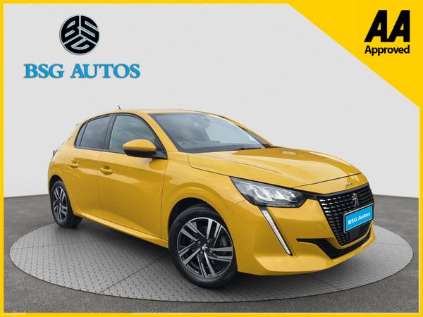 Peugeot 208 Hatchback, Petrol, 2021, Yellow