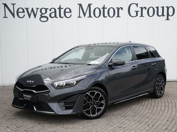 Kia Ceed Hatchback, Petrol, 2022, Grey