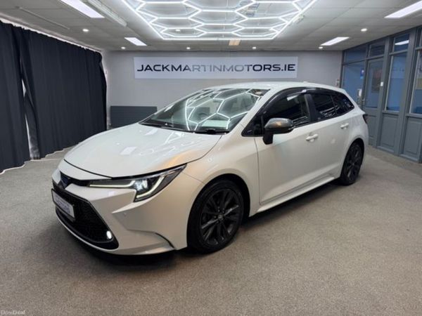 Toyota Corolla Estate, Petrol Hybrid, 2021, White