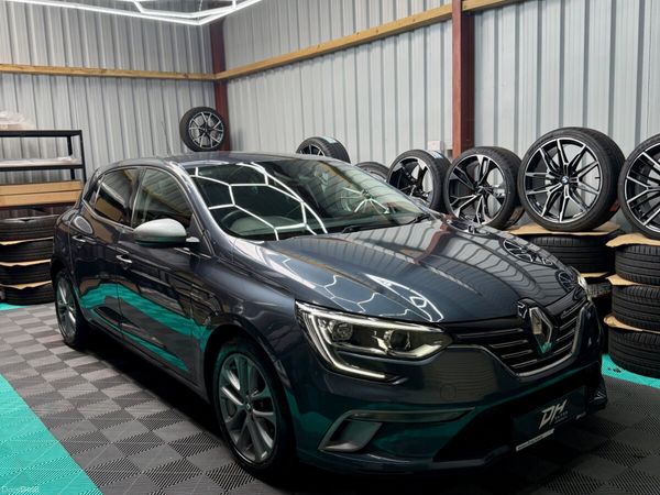 Renault Megane Hatchback, Diesel, 2016, Grey