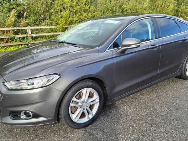 Ford Mondeo Hatchback, Diesel, 2016, Grey