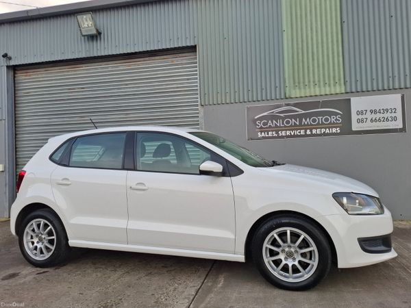 Volkswagen Polo Hatchback, Petrol, 2012, White