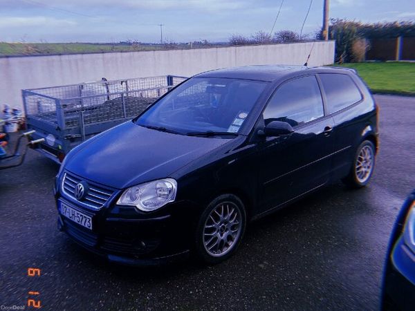 Volkswagen Polo Hatchback, Petrol, 2007, Black