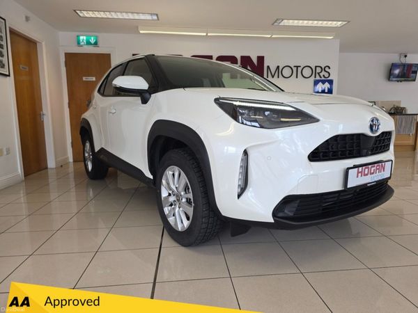Toyota Yaris Cross SUV, Petrol Hybrid, 2022, White