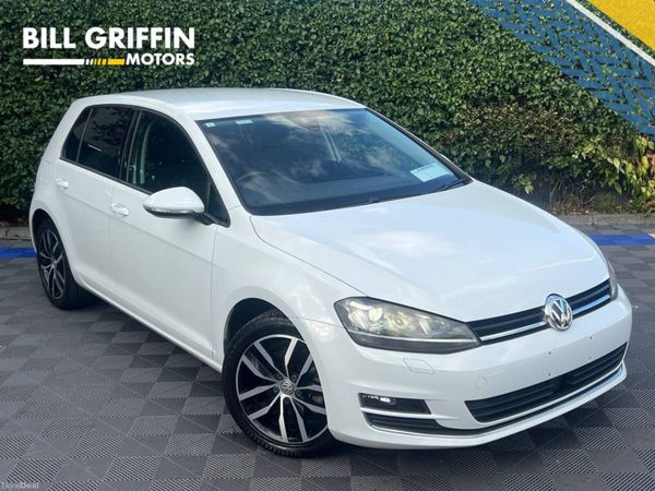Volkswagen Golf Hatchback, Petrol, 2017, White