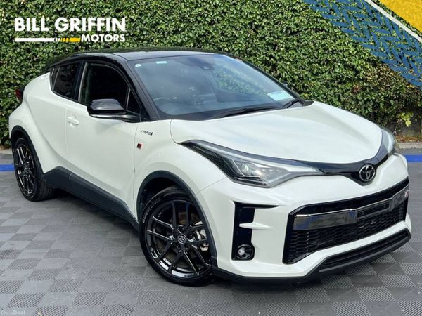 Toyota C-HR SUV, Petrol Hybrid, 2020, White