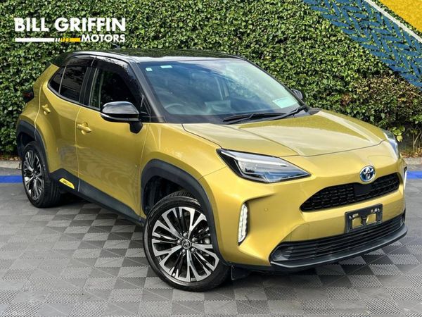 Toyota Yaris Cross Hatchback, Petrol Hybrid, 2021, Yellow