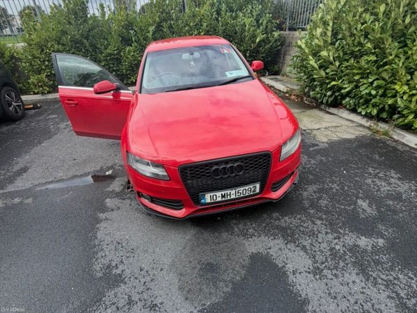 Audi A4 Saloon, Diesel, 2010, Red