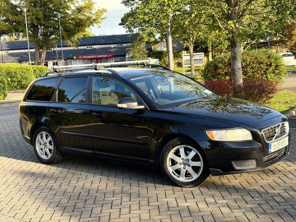 Volvo V50 Estate, Diesel, 2010, Black