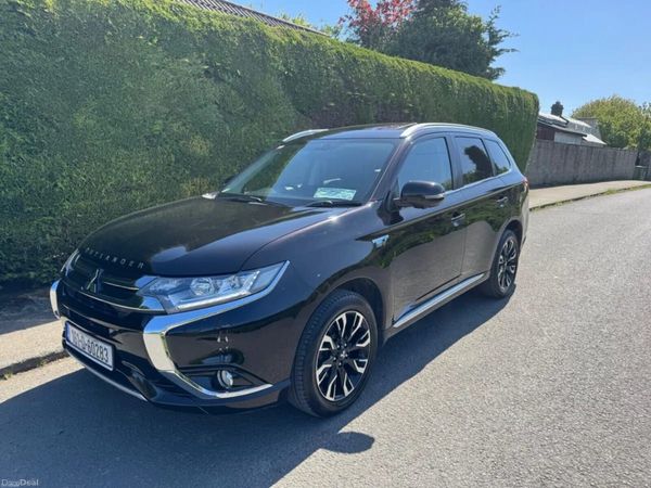 Mitsubishi Outlander SUV, Petrol Plug-in Hybrid, 2016, Black