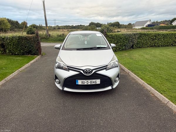 Toyota Yaris Hatchback, Petrol, 2016, Silver