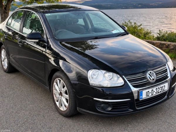 Volkswagen Jetta Saloon, Diesel, 2010, Black
