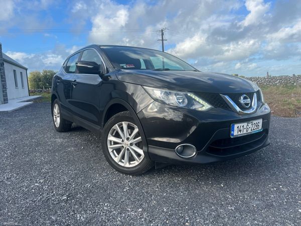 Nissan Qashqai Hatchback, Diesel, 2014, Black
