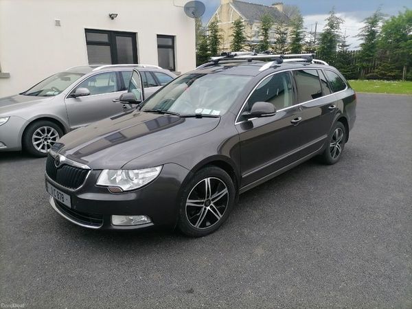 Skoda Superb Estate, Diesel, 2011, Brown