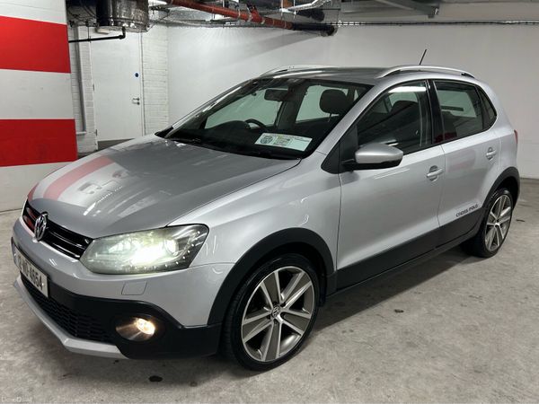 Volkswagen Polo Hatchback, Petrol, 2012, Silver